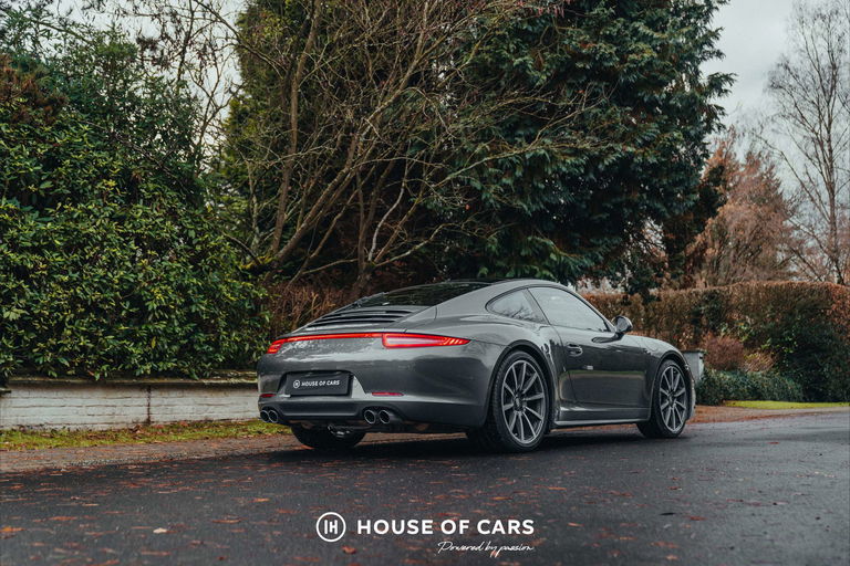 Porsche 991 Carrera 4