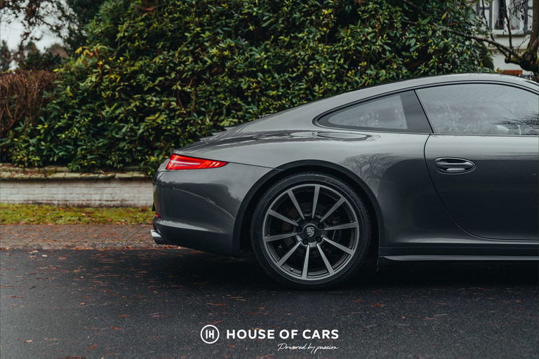 Porsche 991 Carrera 4
