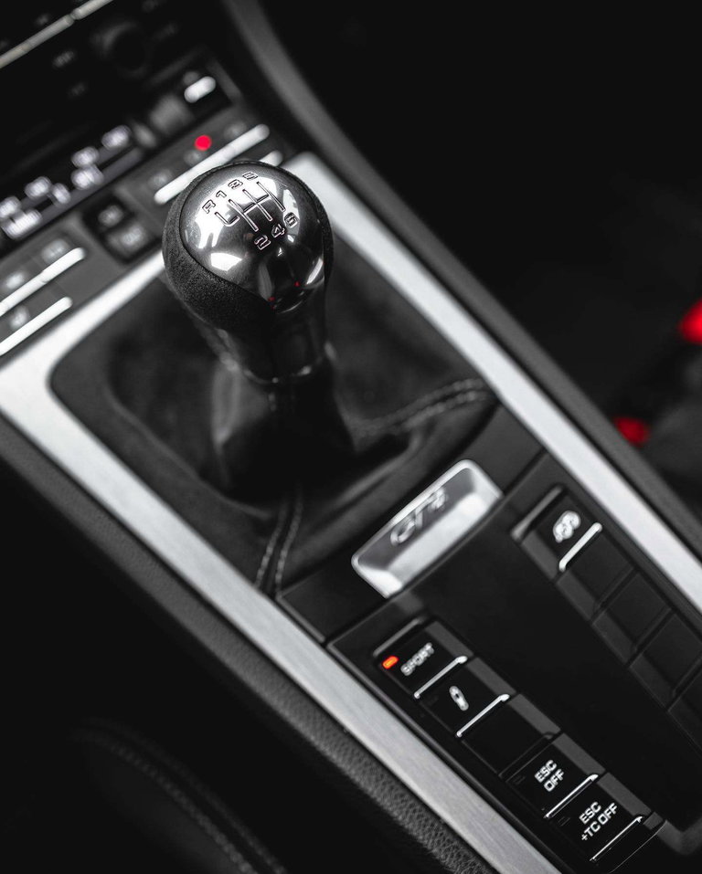 Porsche 981 Cayman GT4