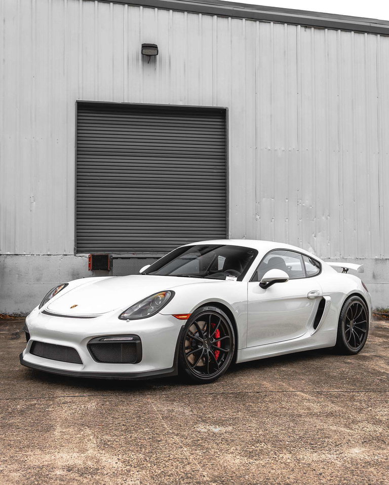 Porsche 981 Cayman GT4