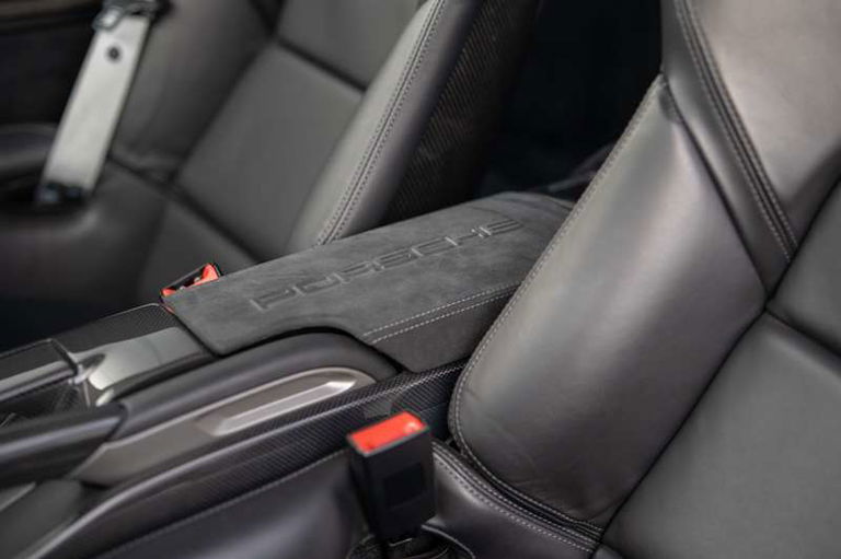 Porsche 997.2 Carrera GTS