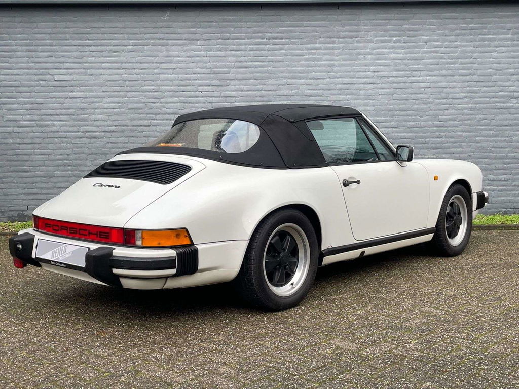 Porsche 911 Carrera 3.2