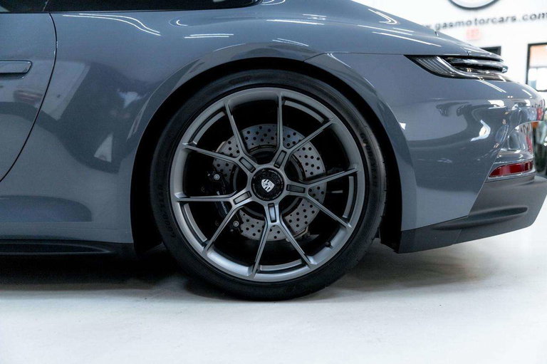 Porsche 992 GT3 Touring