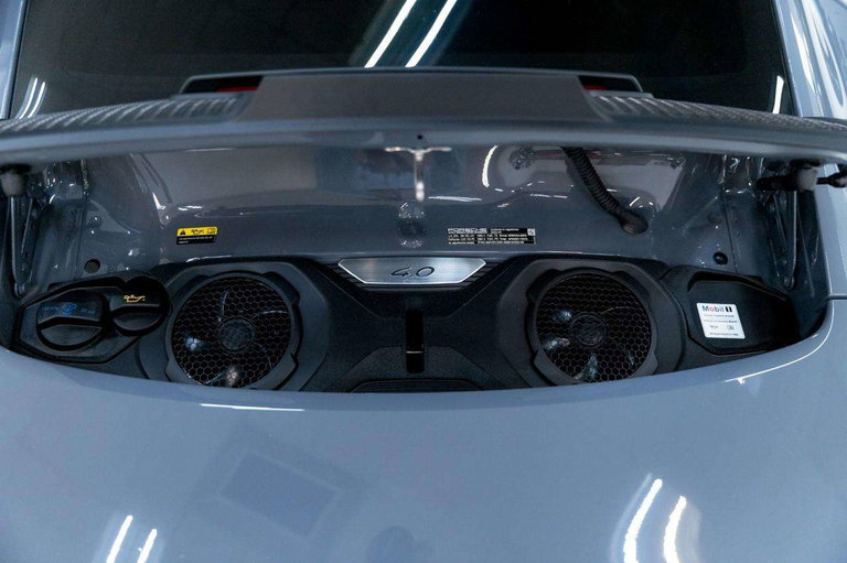 Porsche 992 GT3 Touring