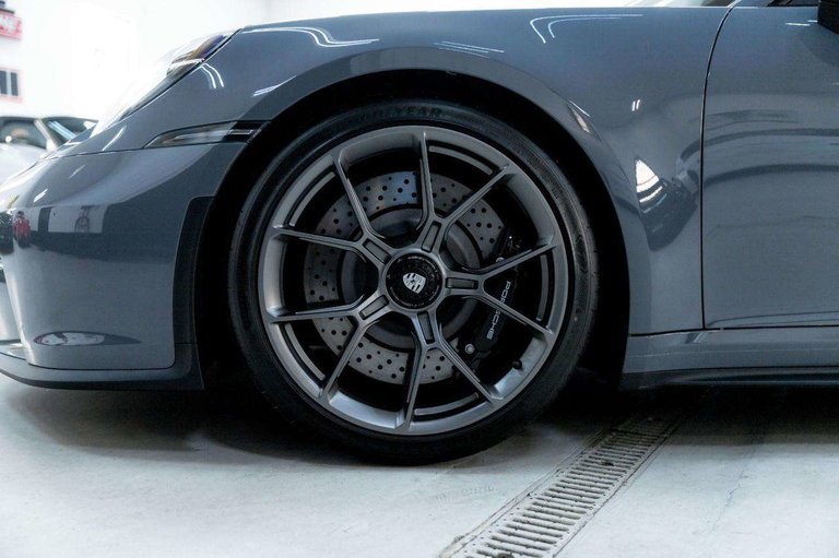 Porsche 992 GT3 Touring