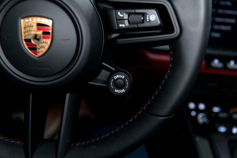 Porsche 992 GT3 Touring