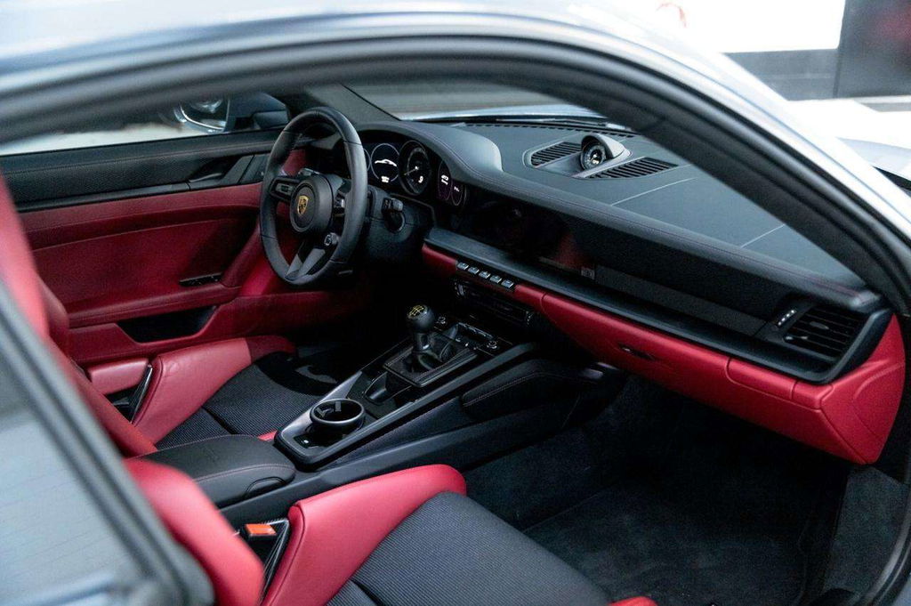 Porsche 992 GT3 Touring