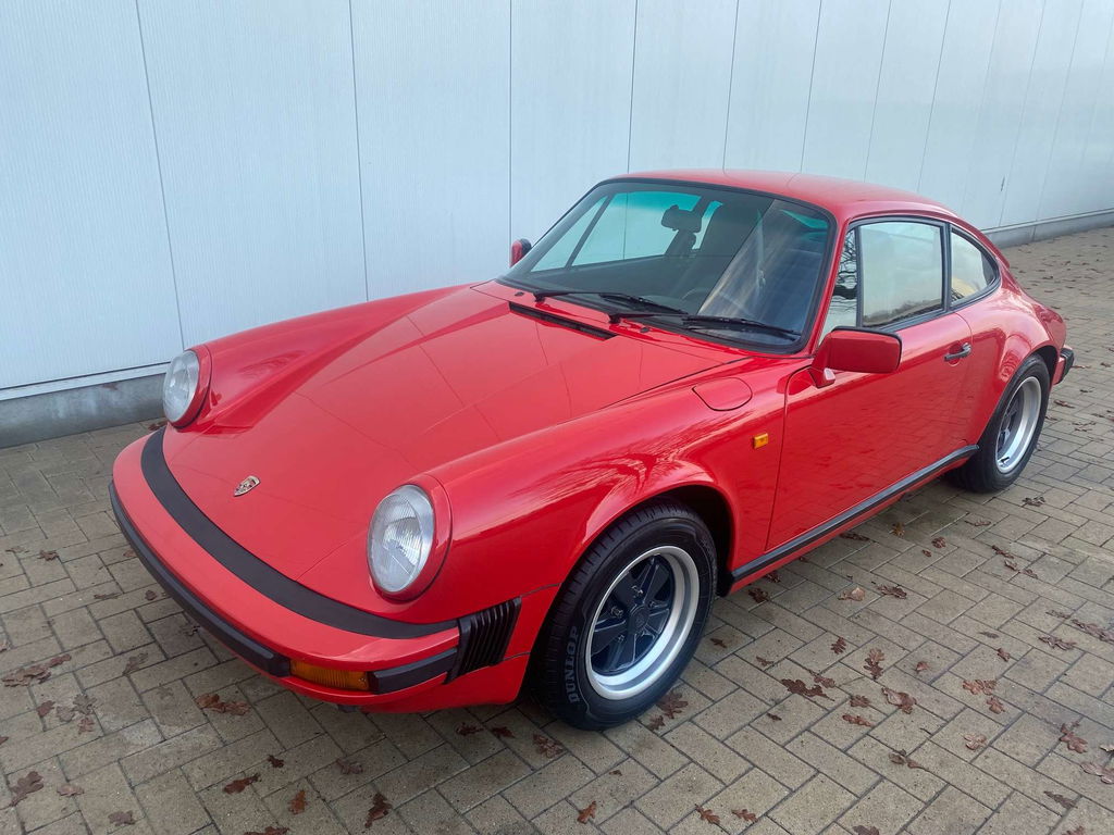 Porsche 911 Carrera 3.2