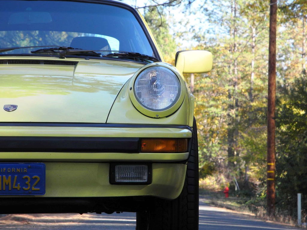 Porsche 911 Carrera 3.2