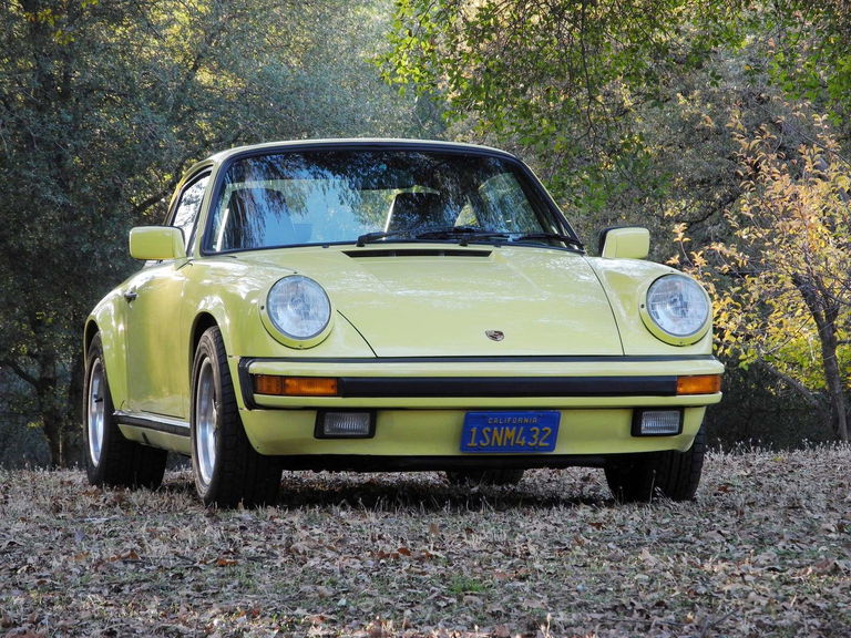 Porsche 911 Carrera 3.2