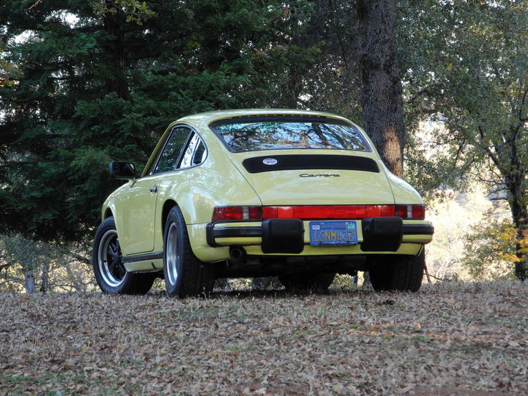 Porsche 911 Carrera 3.2