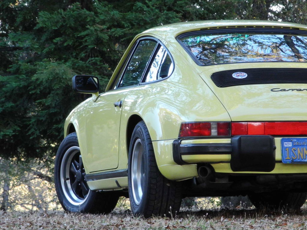 Porsche 911 Carrera 3.2