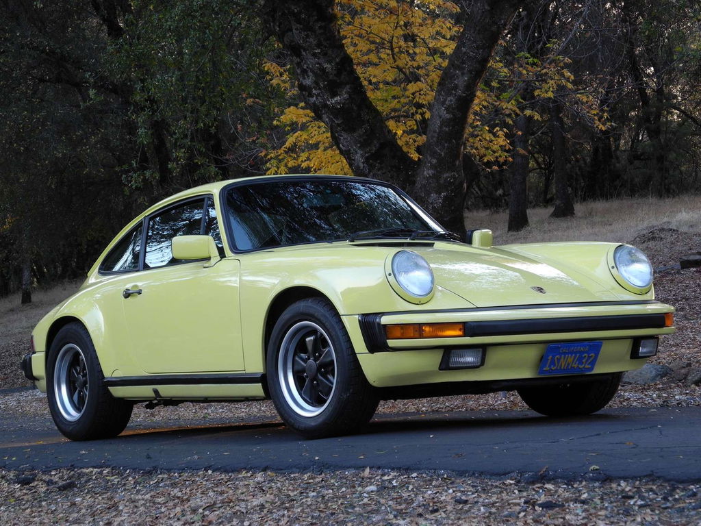 Porsche 911 Carrera 3.2