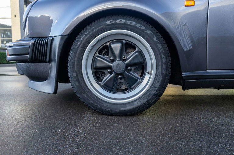 Porsche 911 Carrera 3.2 WTL