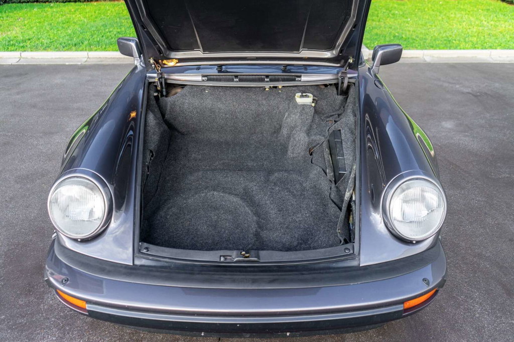 Porsche 911 Carrera 3.2 WTL