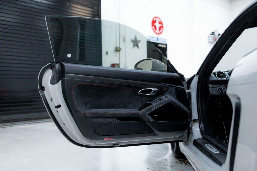 Porsche 718 Cayman GTS