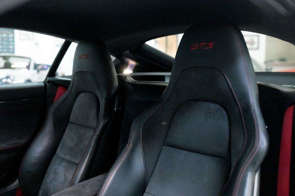 Porsche 718 Cayman GTS