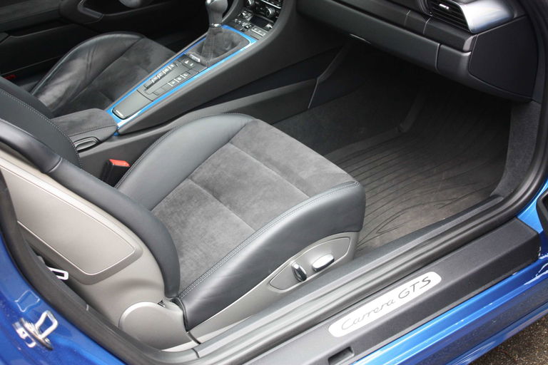 Porsche 991 Carrera GTS