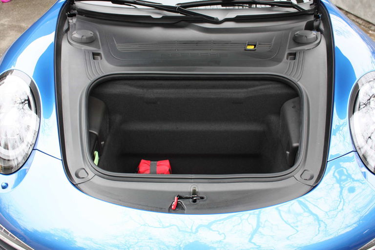 Porsche 991 Carrera GTS