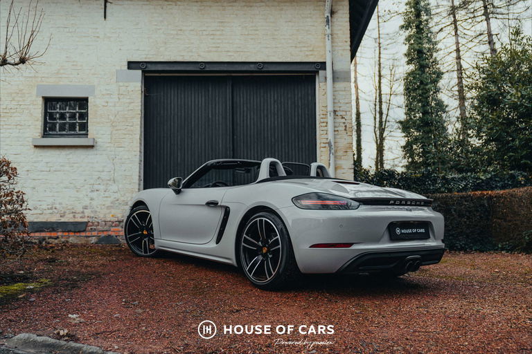 Porsche 718 Boxster