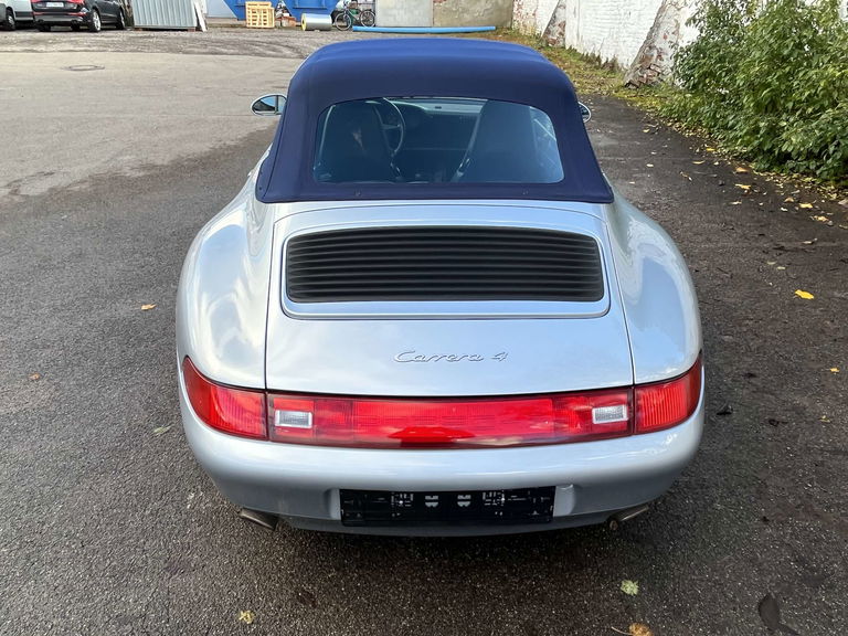 Porsche 993 Carrera 4