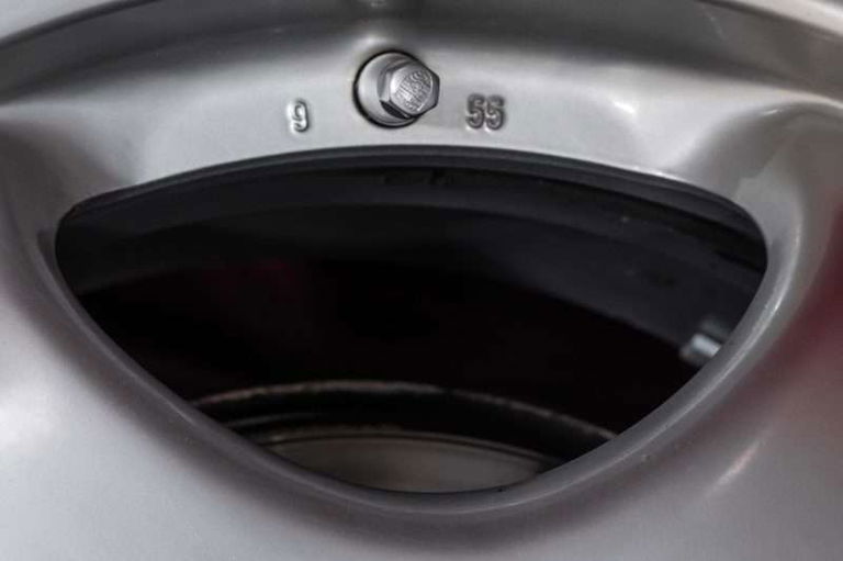 Porsche 964 Carrera 2 Speedster