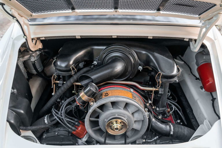 Porsche 911 S (F-Modell)