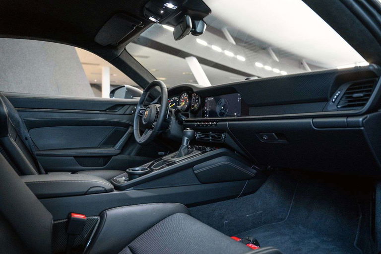 Porsche 992 GT3 Touring