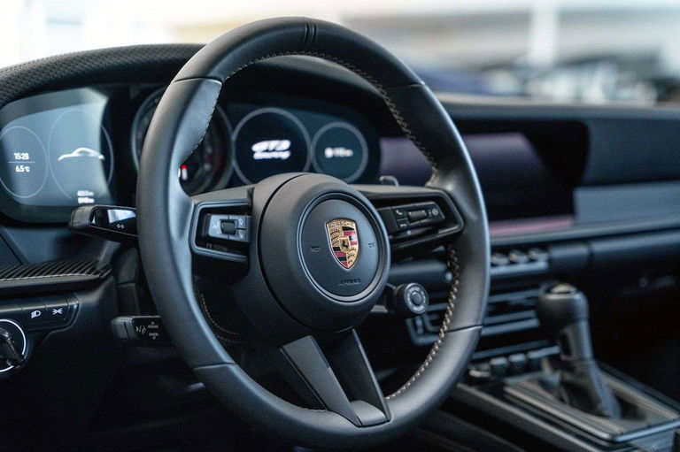 Porsche 992 GT3 Touring