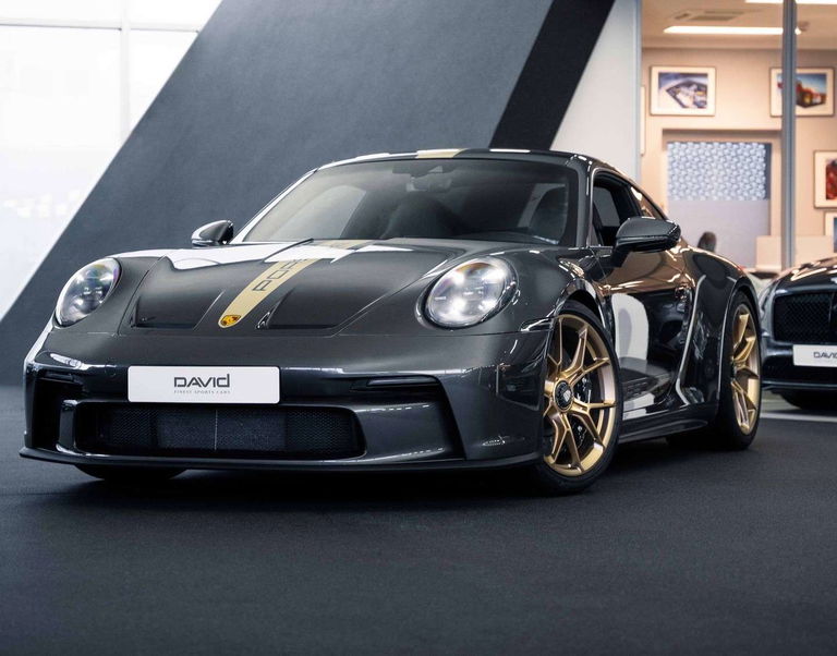 Porsche 992 GT3 Touring