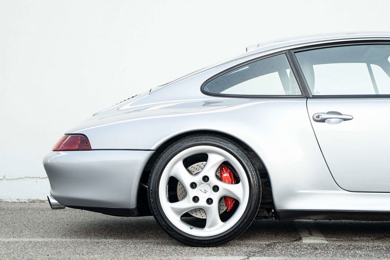 Porsche 993 Carrera 4S