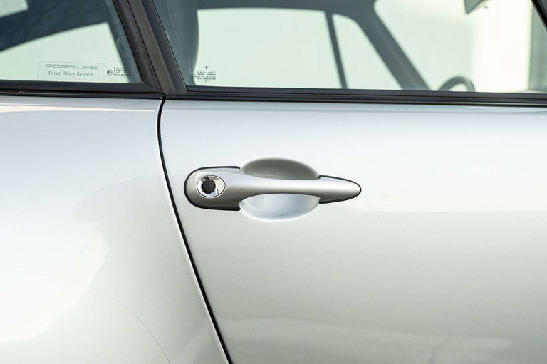 Porsche 993 Carrera 4S