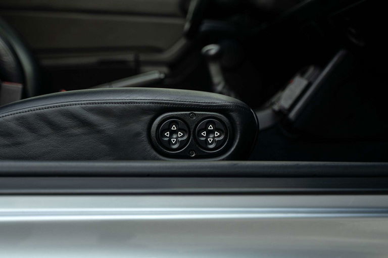 Porsche 993 Carrera 4S