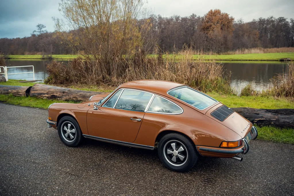 Porsche 911 T (US)