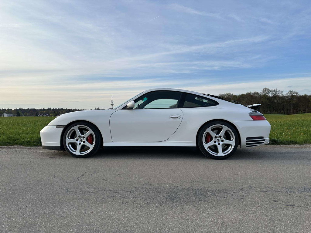 Porsche 996 Carrera 4S