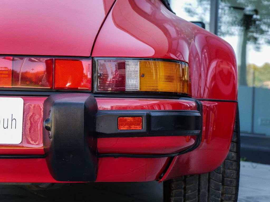 Porsche 911 Carrera 3.2 Speedster