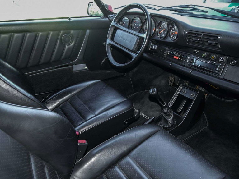 Porsche 911 Carrera 3.2 Speedster