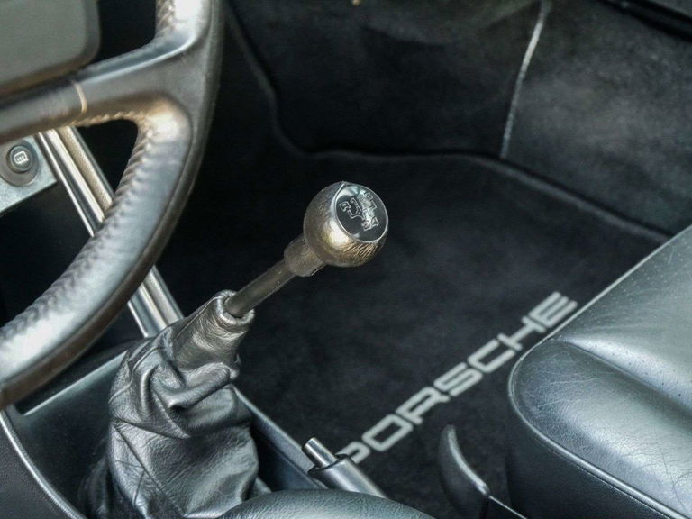 Porsche 911 Carrera 3.2 Speedster