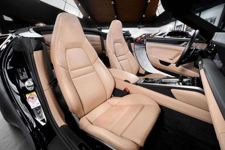 Porsche 992 Carrera 4S