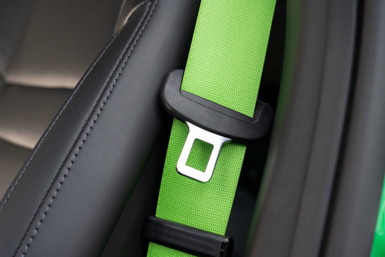 Porsche 992 Carrera 4 GTS