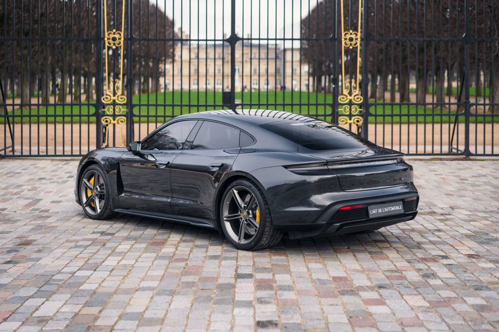 Porsche Taycan Turbo S