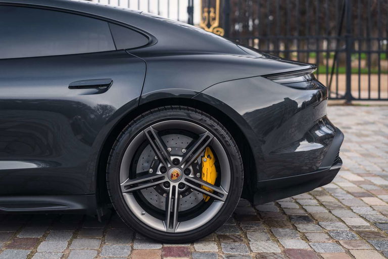 Porsche Taycan Turbo S