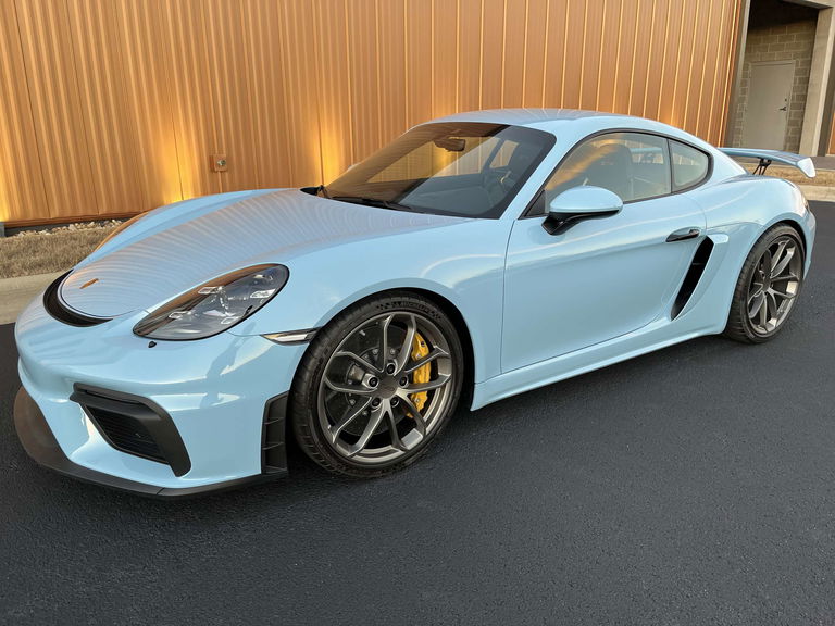 Porsche 718 Cayman GT4