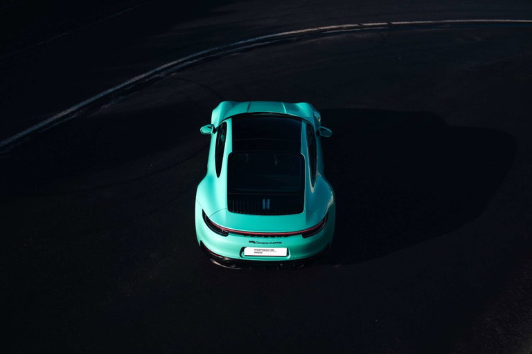 Porsche 992 Carrera 4 GTS