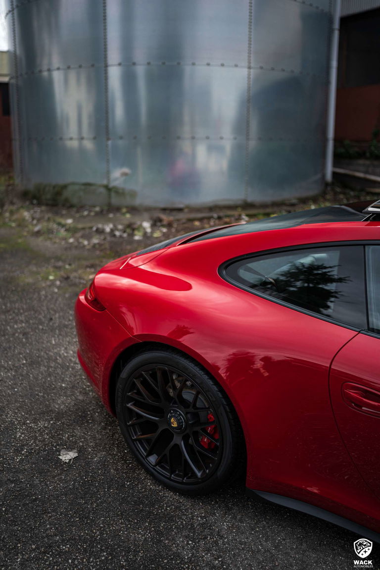 Porsche 991 Carrera GTS