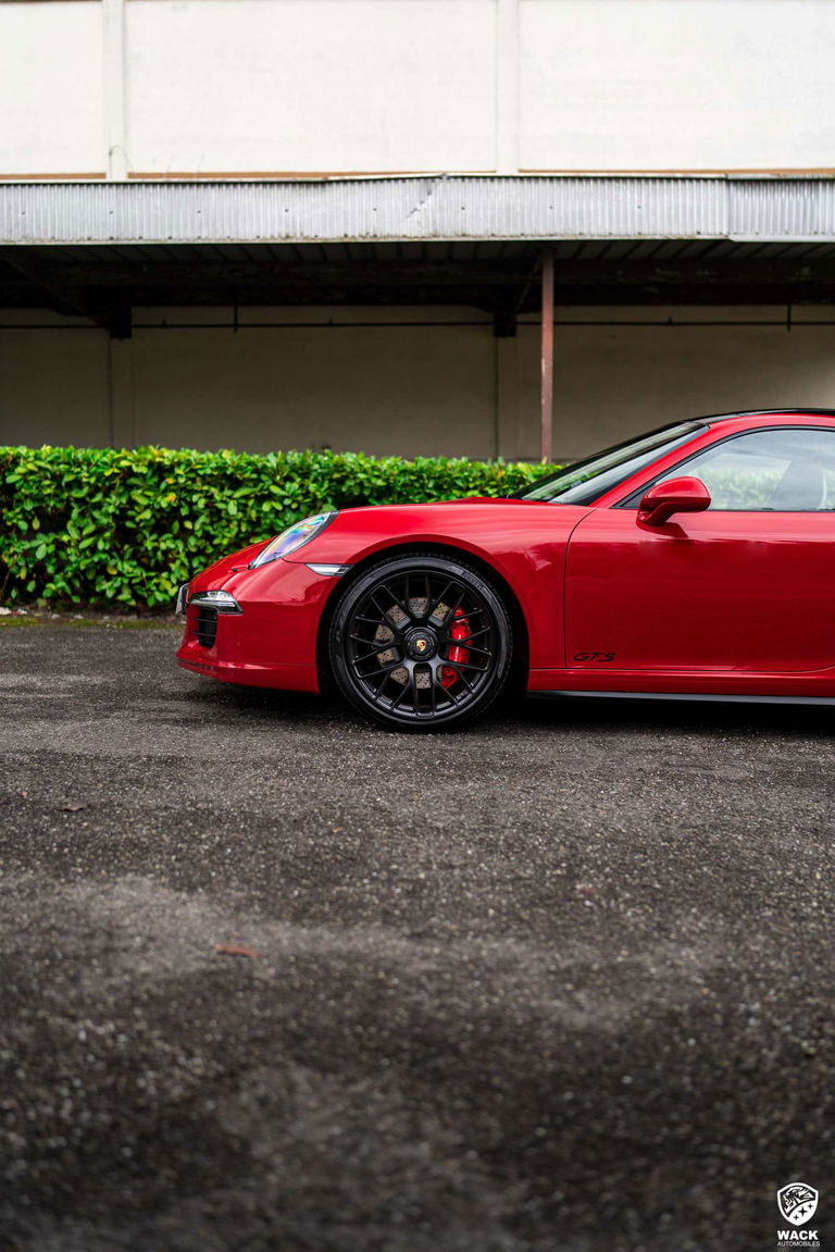 Porsche 991 Carrera GTS