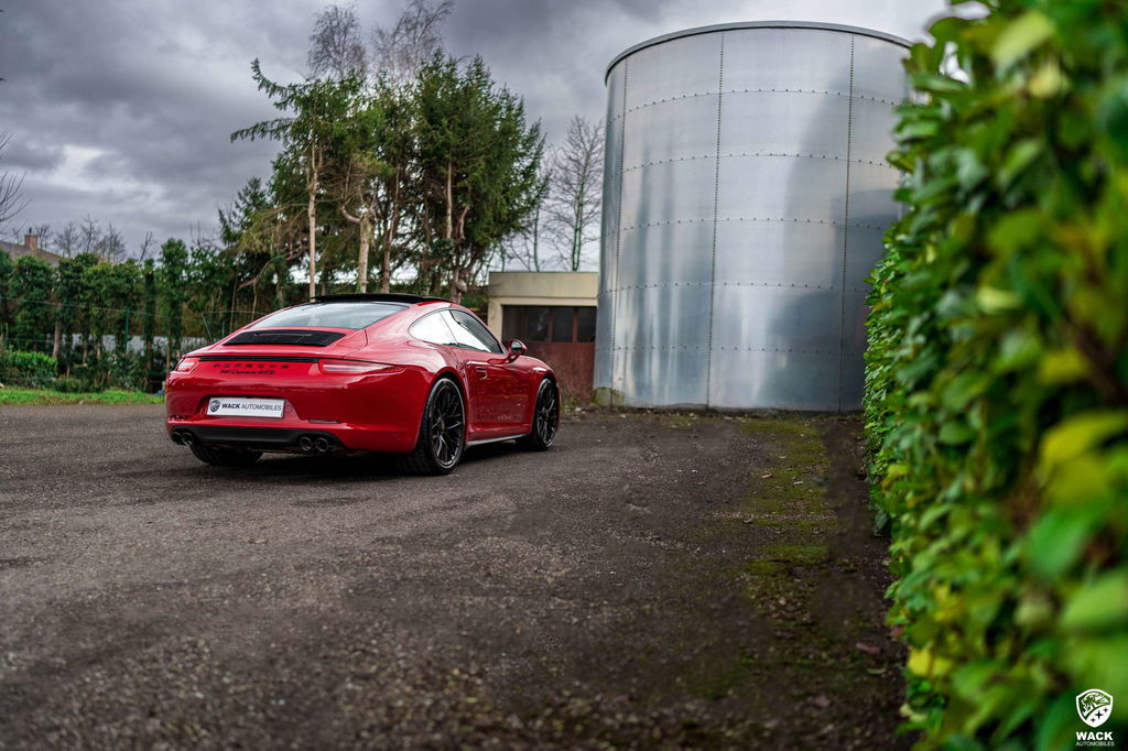 Porsche 991 Carrera GTS