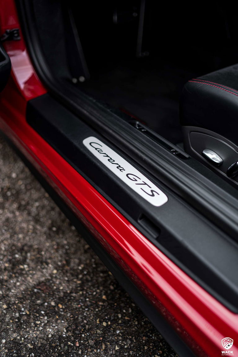 Porsche 991 Carrera GTS