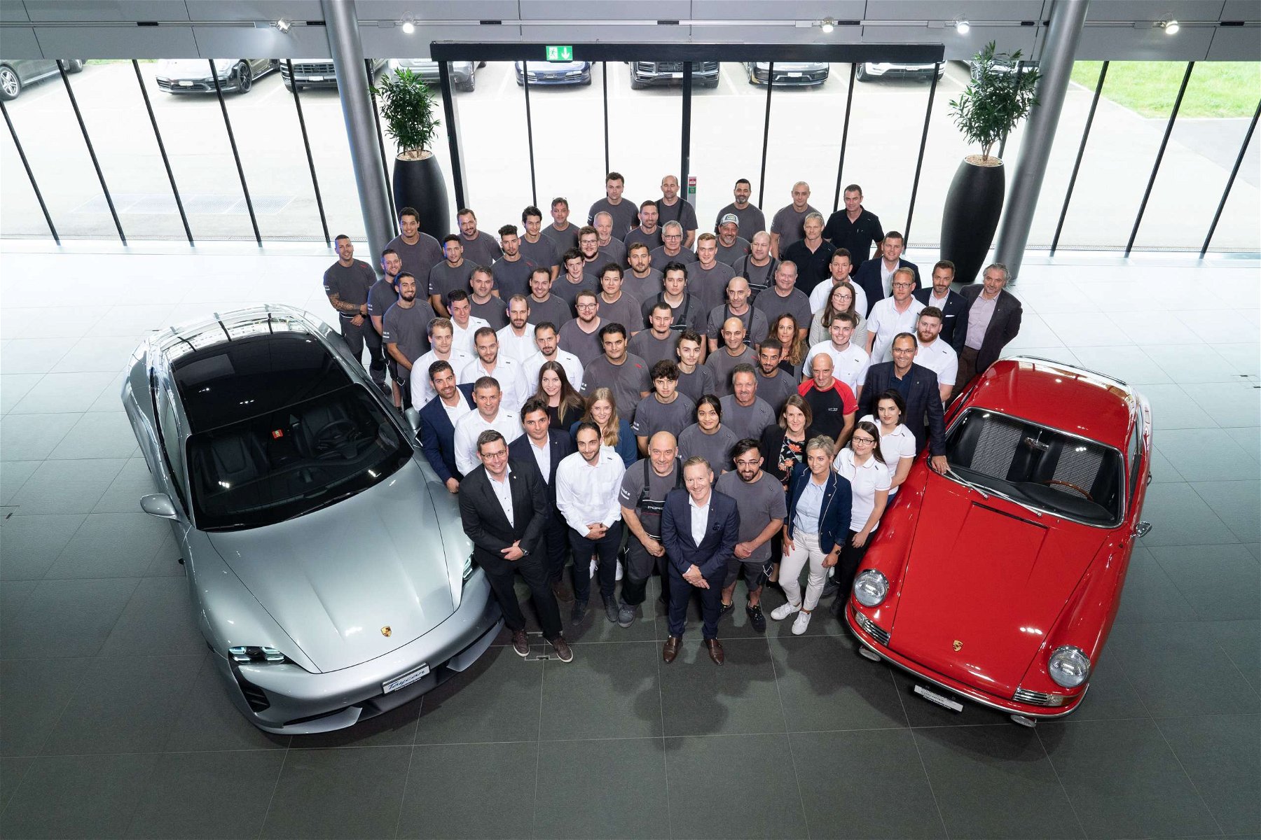 Porsche Center Zurich Team