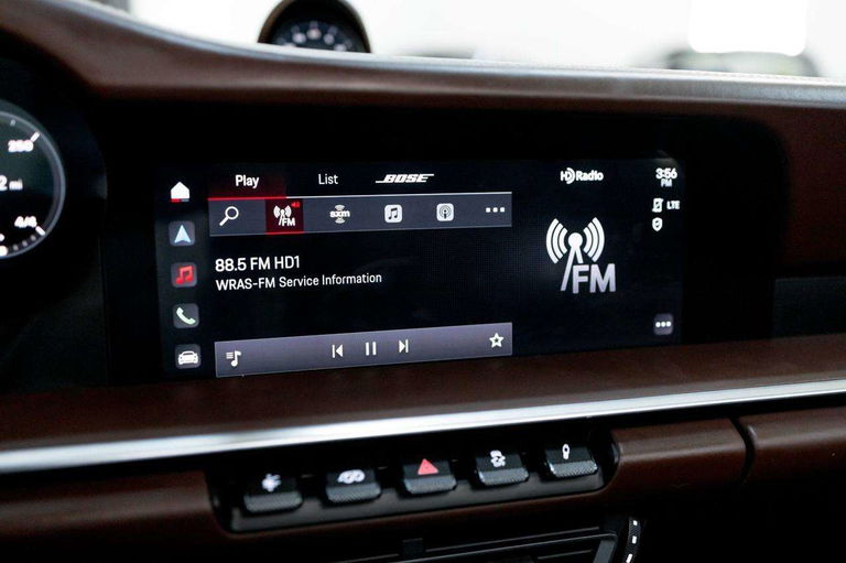 Porsche 992 Carrera 4 GTS